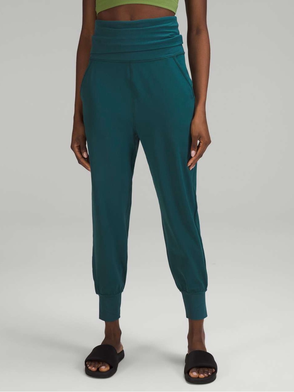 Lululemon Align Super High Rise Ribbed Waist Jogger Size 6 Green Jasper